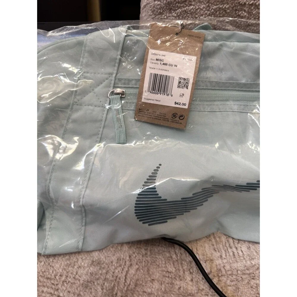 NEW Nike Gym Club Duffle Bag Women Training Bag Sports Duffle Bag 24L Teal Jade